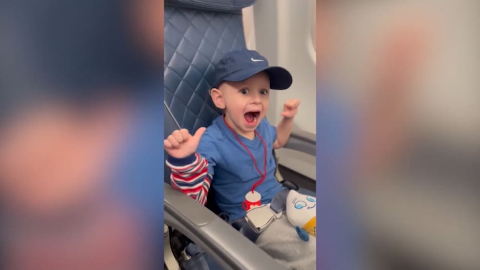 رحلة إلى القطب الشمالي.. المسافرون فيها أطفال غير عاديون