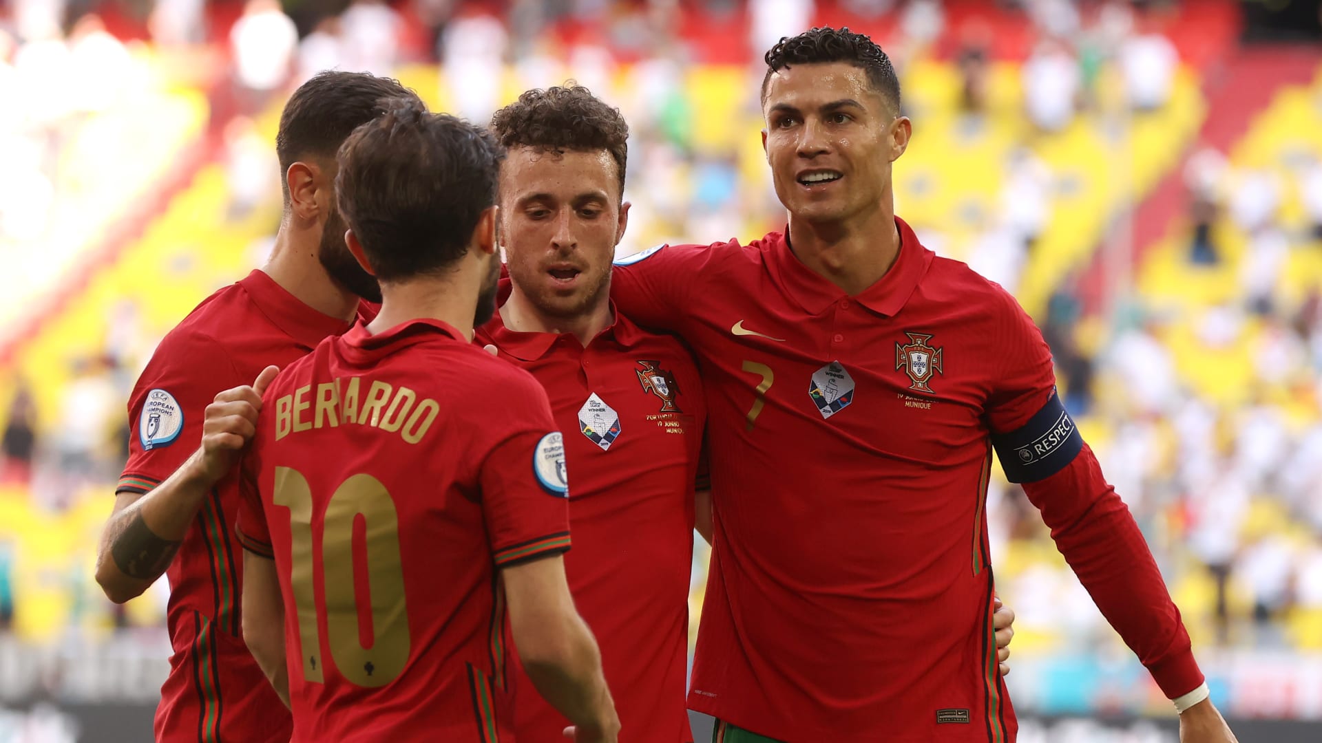 "غير منطقي".. رونالدو يعلق على وفاة لاعب ليفربول بحادث سيارة بعد 11 يوما على زواجه
