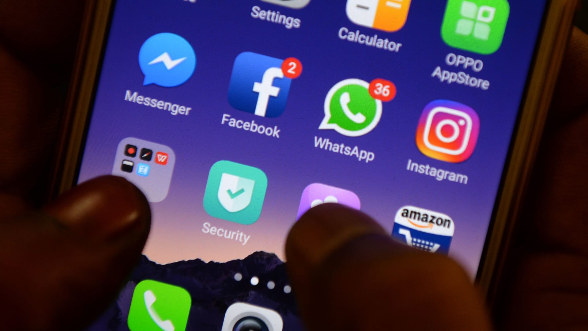 عطل يضرب خدمات واتساب وانستغرام وفيسبوك ماسنجر