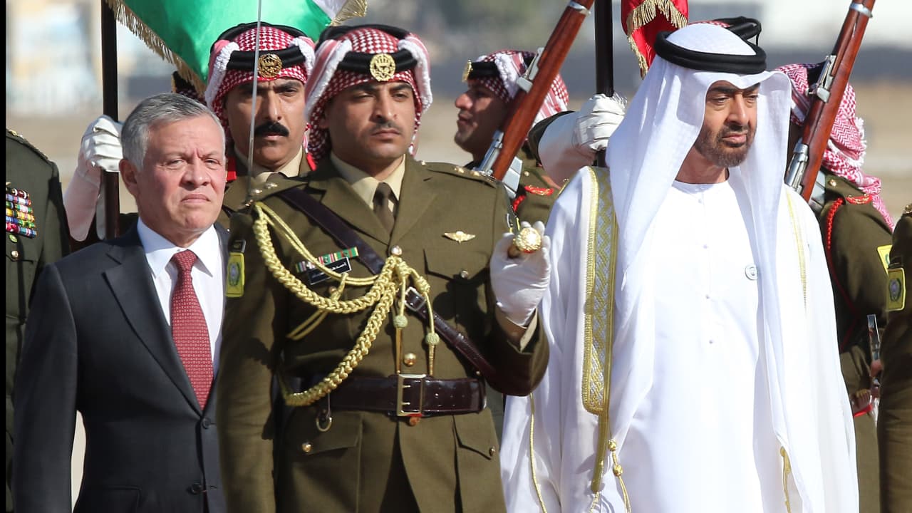 في اتصال مع الملك عبدالله.. محمد بن زايد يؤكد وقوف الإمارات مع الأردن 