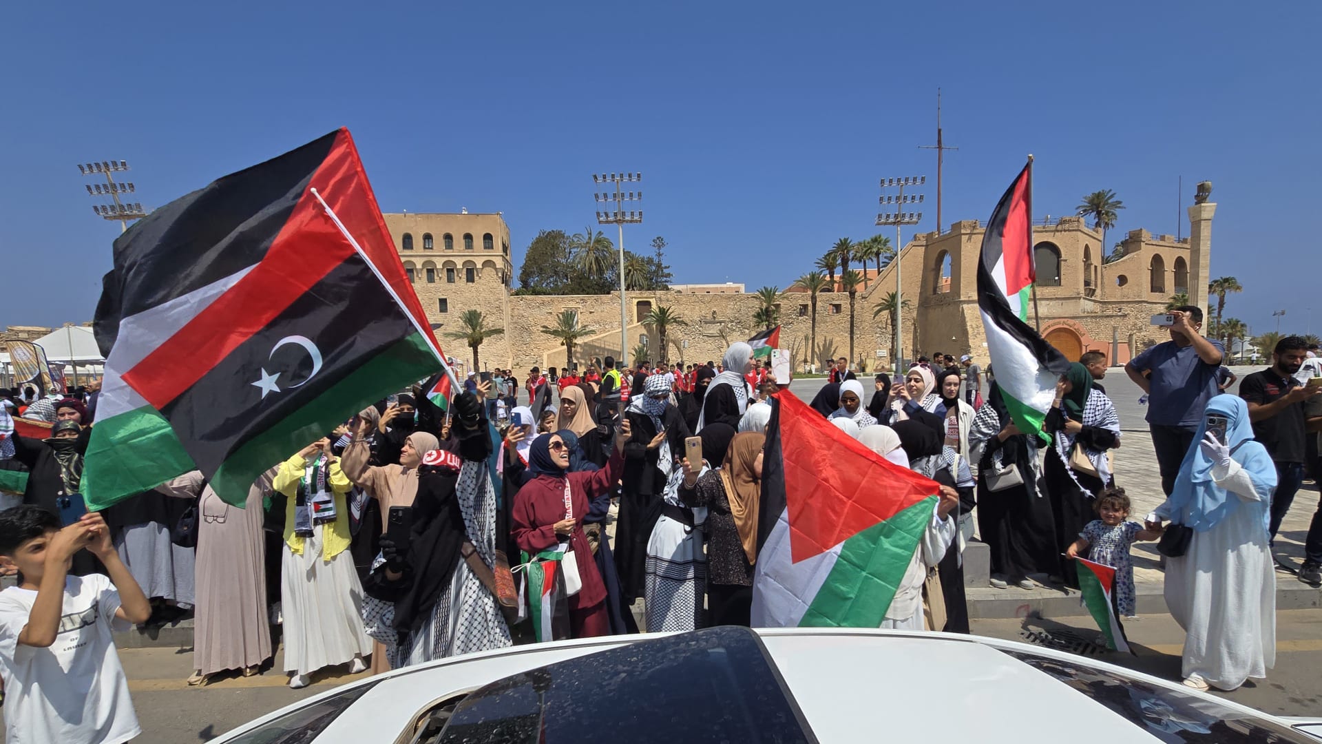 "المسيرة العالمية إلى غزة": السلطات المصرية رحلت بعض النشطاء