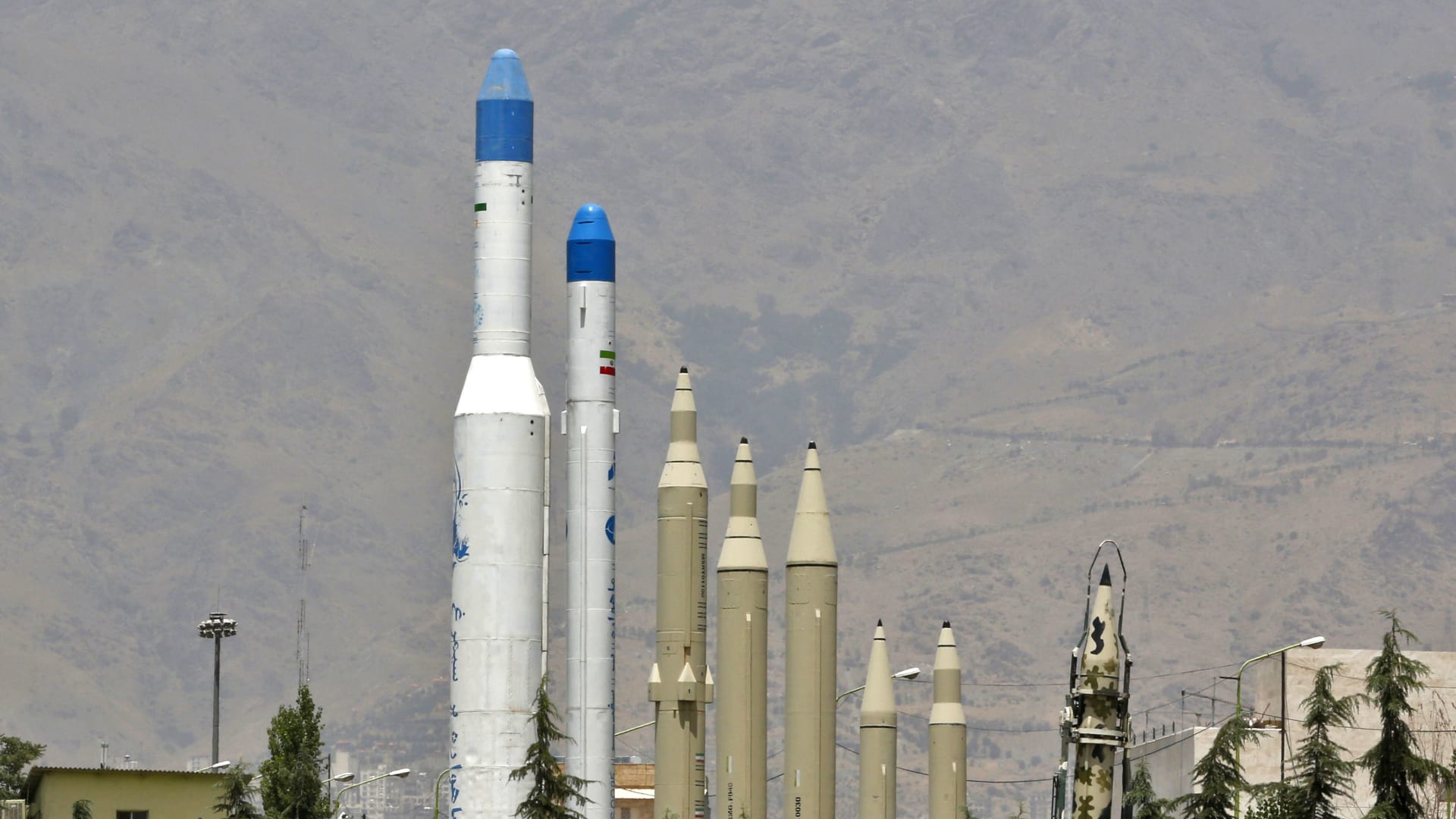 إيران تعلن حصيلة لما أطلقته من صواريخ ومسيّرات خلال الحرب مع أمريكا وإسرائيل