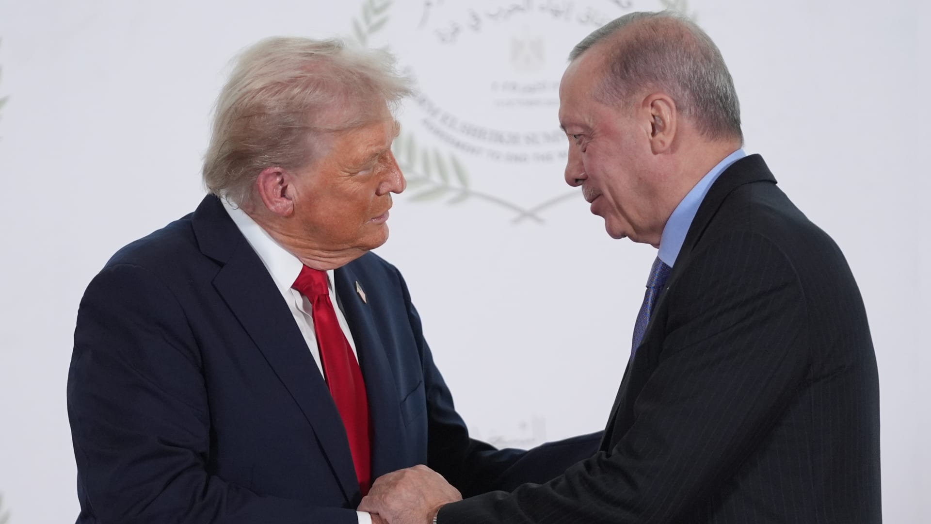 ماذا قال ترامب عن "قدرة" أردوغان على المساعدة في إنهاء حرب أوكرانيا؟