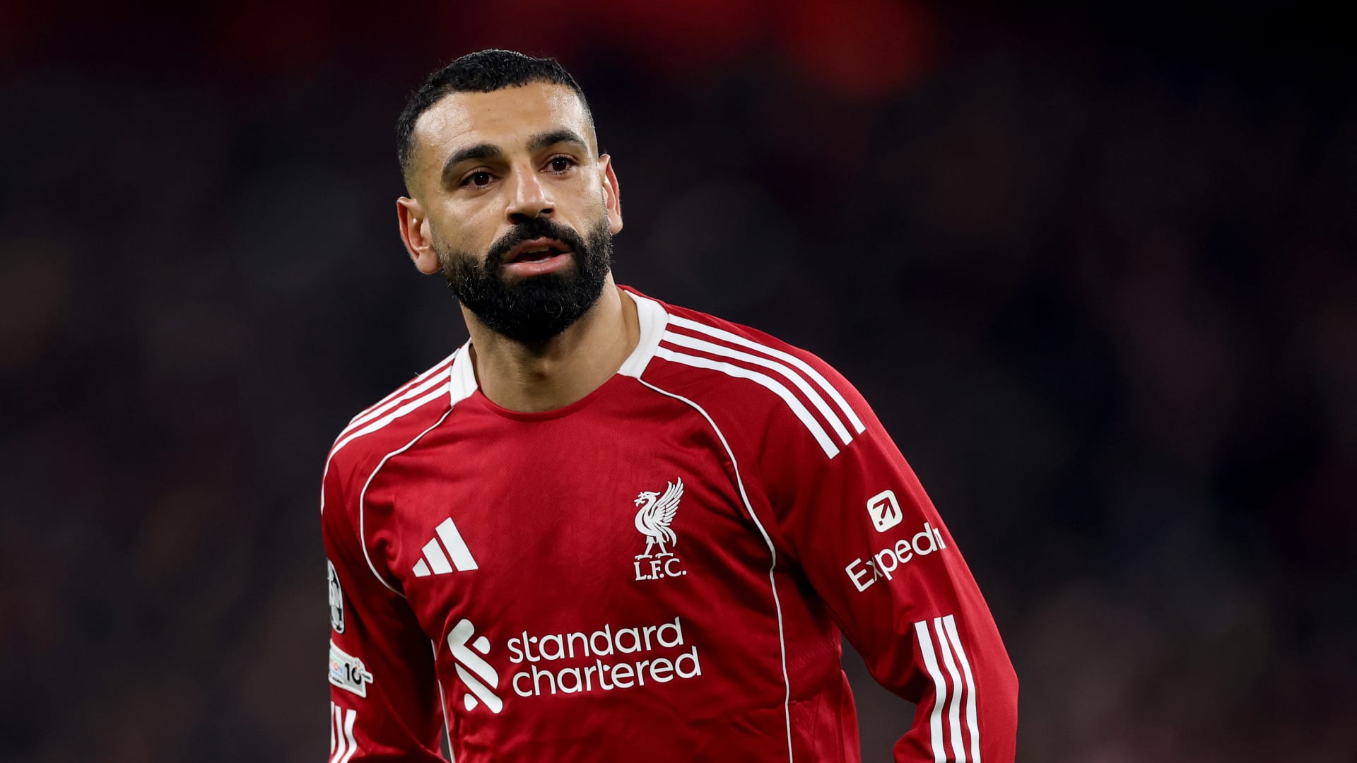 تصرف "لافت" من جماهير ليفربول مع محمد صلاح خلال مباراة برايتون