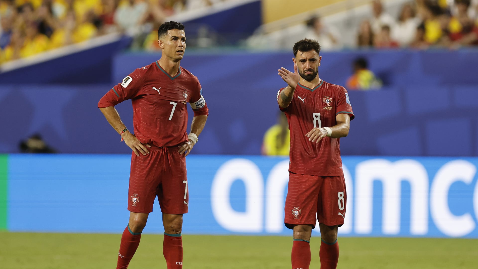 برونو فيرنانديز يحذر من "شيء خطير" بعد أزمة رونالدو مع المنتخب.. فما هو؟