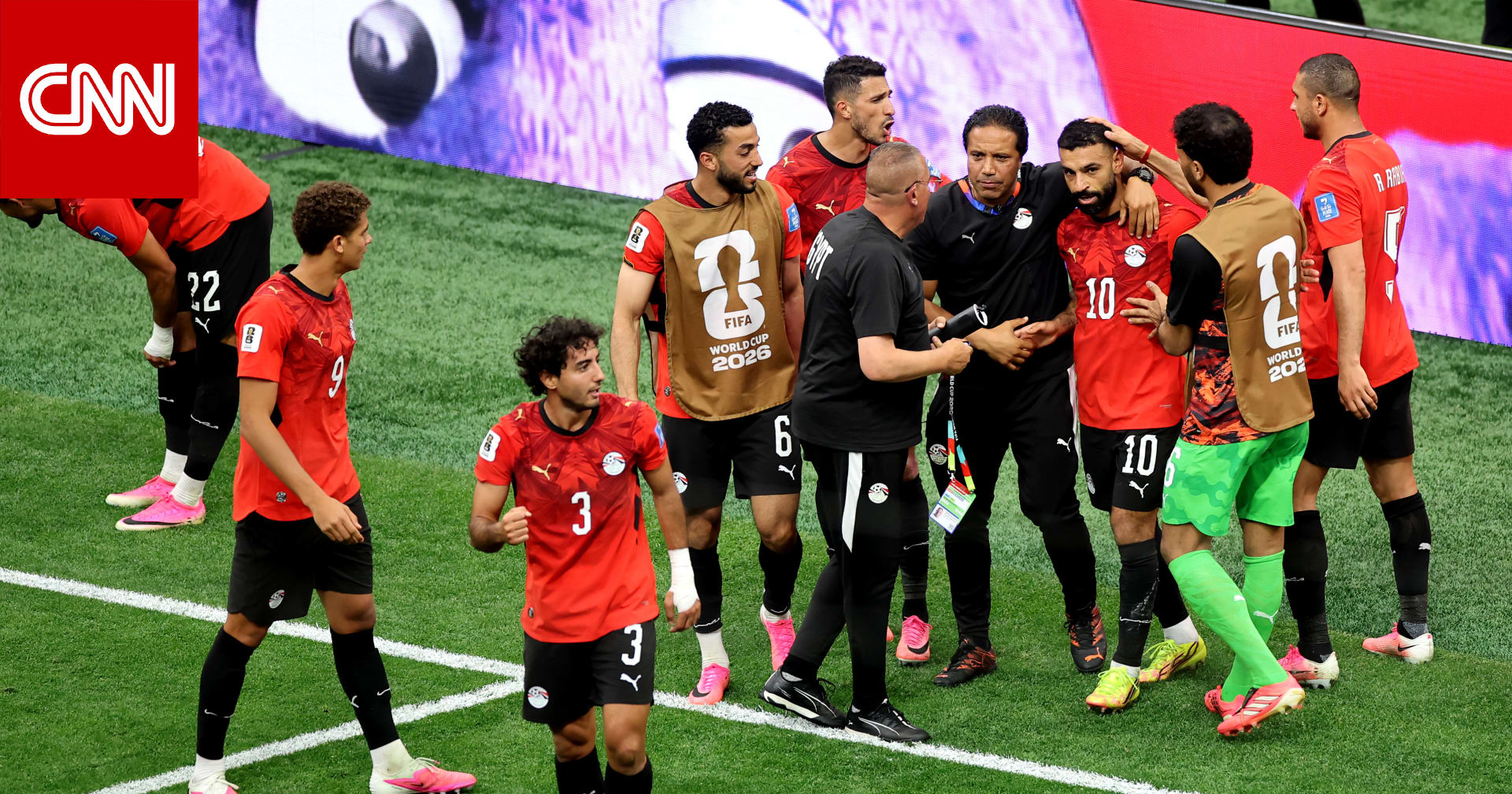 كيف علّق نجيب ساويرس وعلاء مبارك على أول فوز مونديالي لمنتخب مصر؟ 