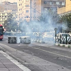 مظاهرات إيران.. وزير الاتصالات: قد تتعطل خدمة الإنترنت لـ"أسباب أمنية" 