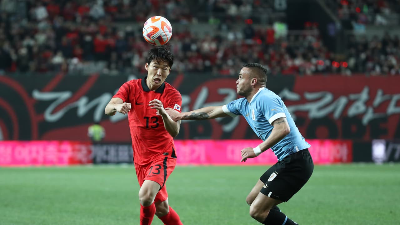 الصين تطلق سراح لاعب منتخب كوريا الجنوبية بعد القبض عليه بتهمة "الرشوة"
