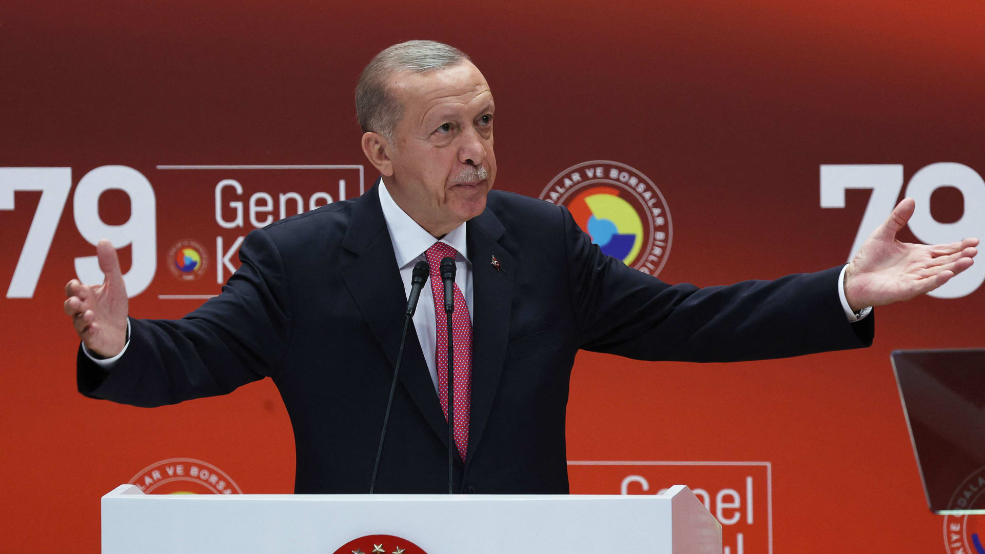 أردوغان: فزنا بخمس سنوات "ذهبية".. والمعارضة "ضعيفة أساسًا"