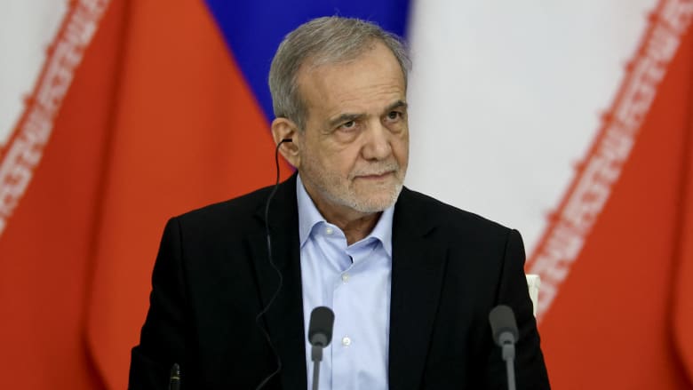 دون إشارة لموعد جولة المحادثات القادمة.. ماذا دار في اتصال بزشكيان وشهباز شريف؟