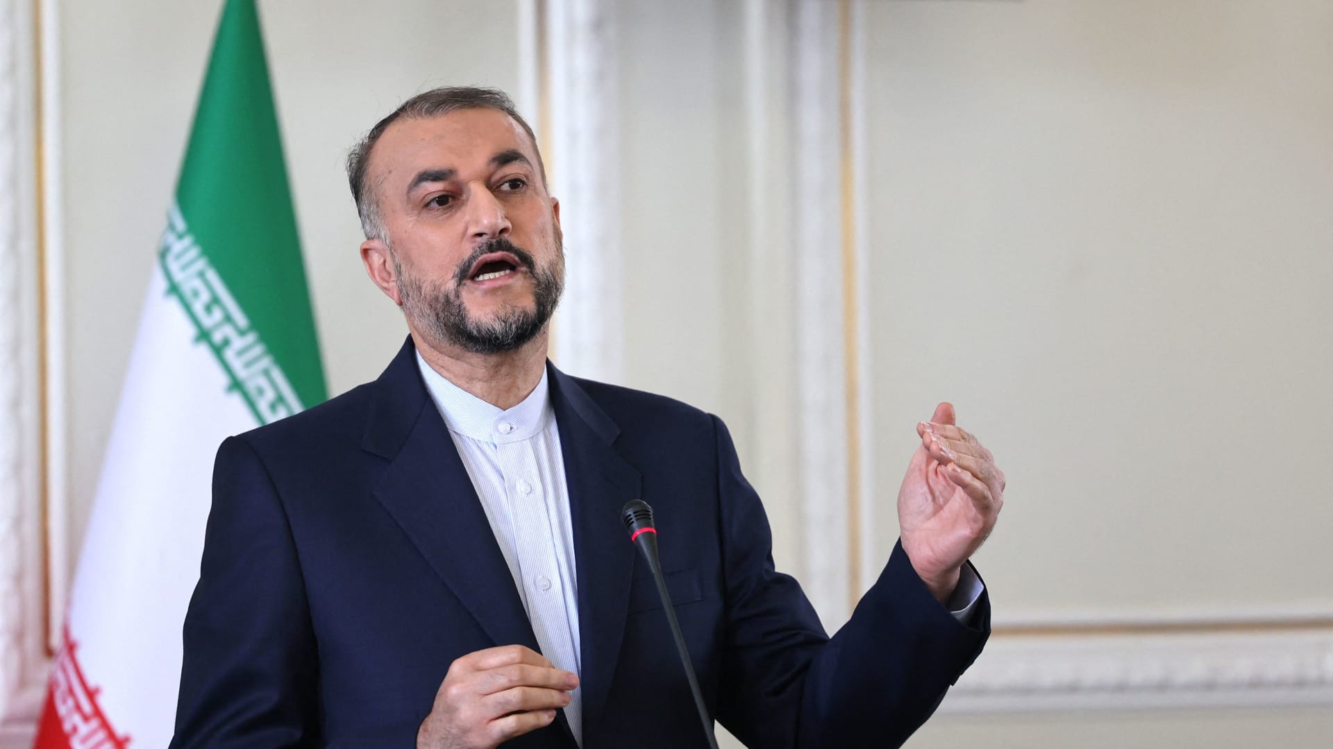 صورة ارشيفية لوزير الخارجية الإيراني حسين أمير عبداللهيان