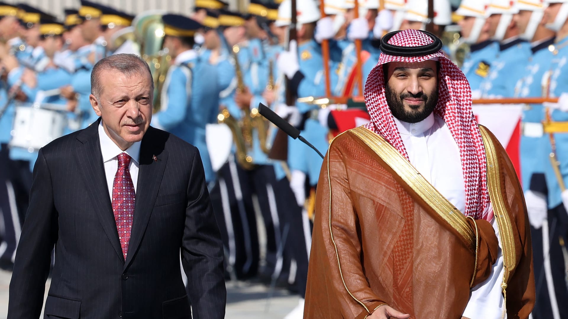 في اتصال مع محمد بن سلمان.. أردوغان يدين الهجمات الحوثية على السعودية