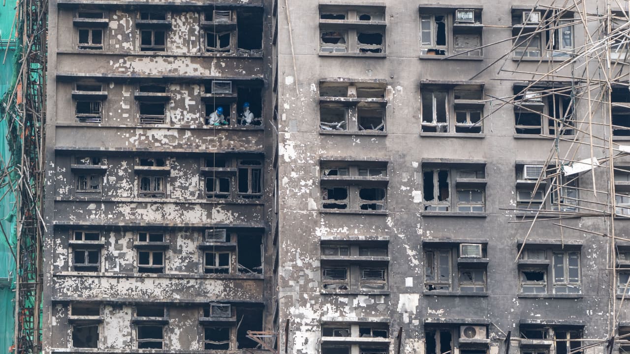 حريق هونغ كونغ.. ارتفاع حصيلة القتلى إلى 146 وعشرات المفقودين