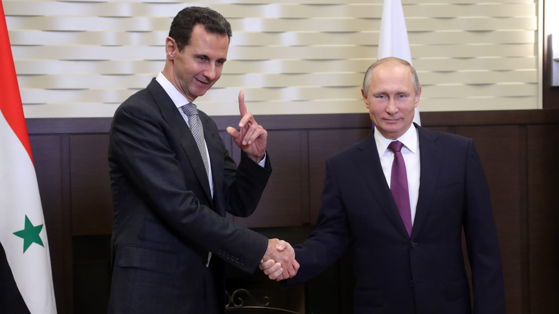 صورة ارشيفية لبشار الأسد مع بوتين 