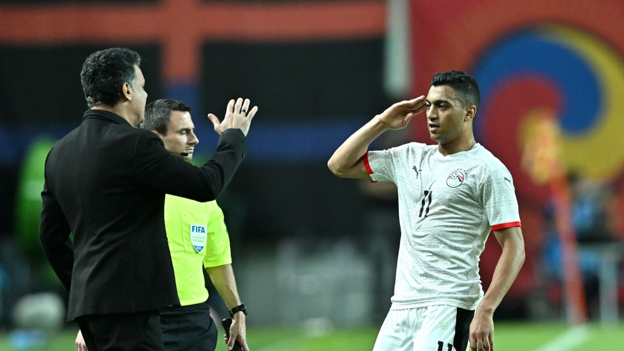 اتحاد كرة القدم المصري يعلن مصير إيهاب جلال مع المنتخب