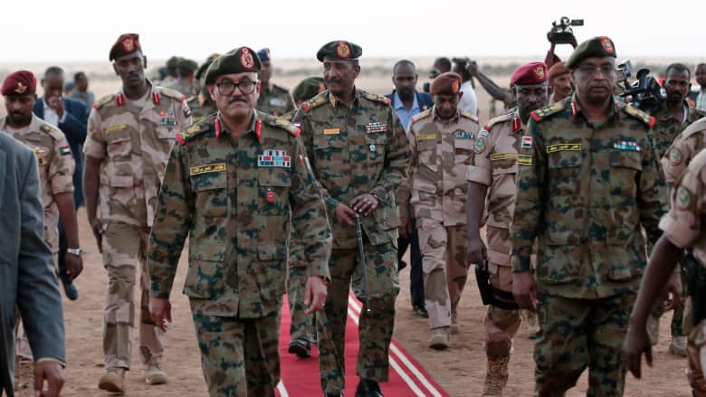 مسؤول حكومي كبير يوضح لـCNN تفاصيل محاولة الانقلاب في السودان  