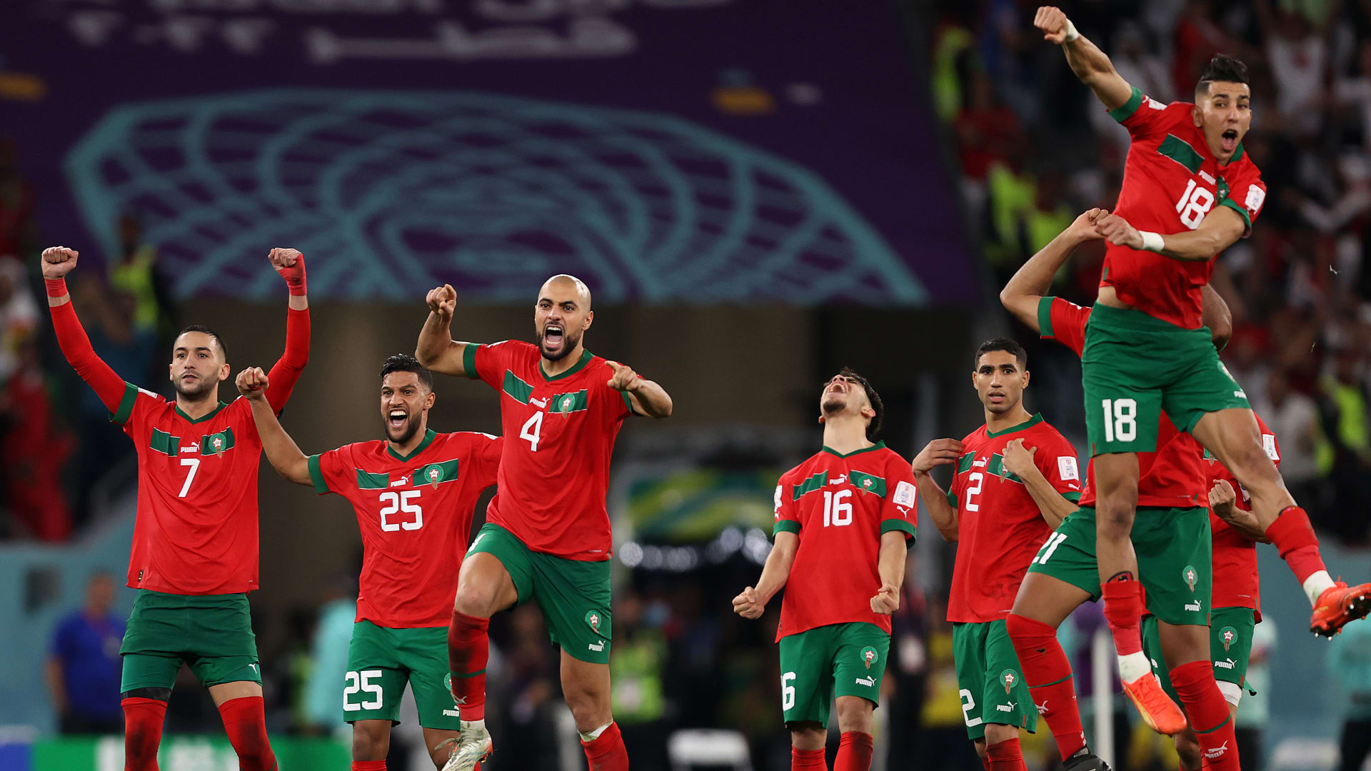 على غرار المغرب.. 5 منتخبات صنعت الدهشة بالوصول للمربع الذهبي في كأس العالم