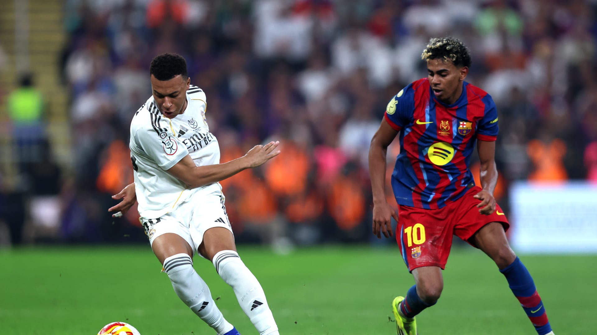 إليك أبرز 5 معلومات عن مباراة برشلونة وريال مدريد