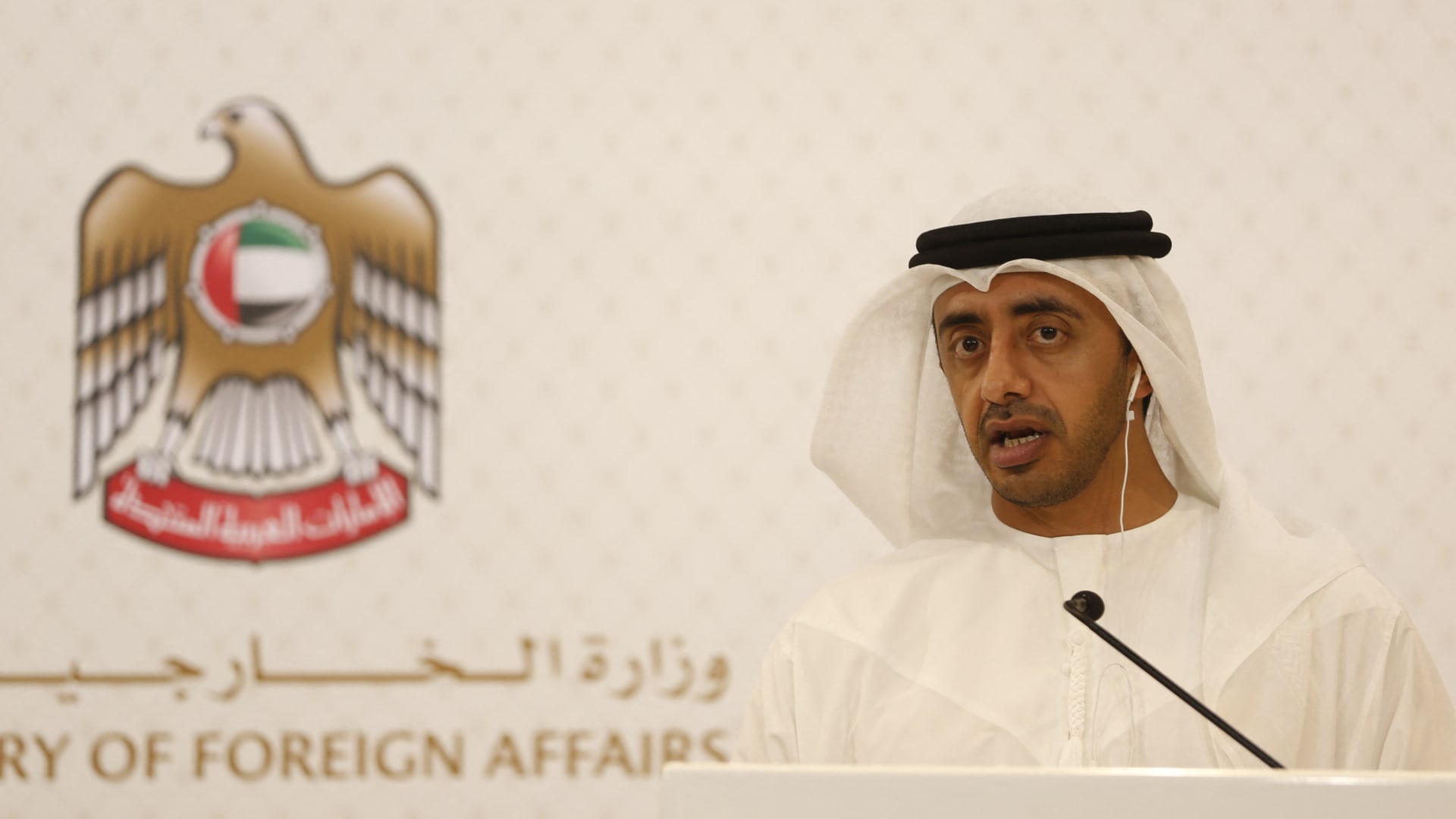 عبدالله بن زايد: الإمارات ستستأنف الإسقاط الجوي للمساعدات على غزة فورًا