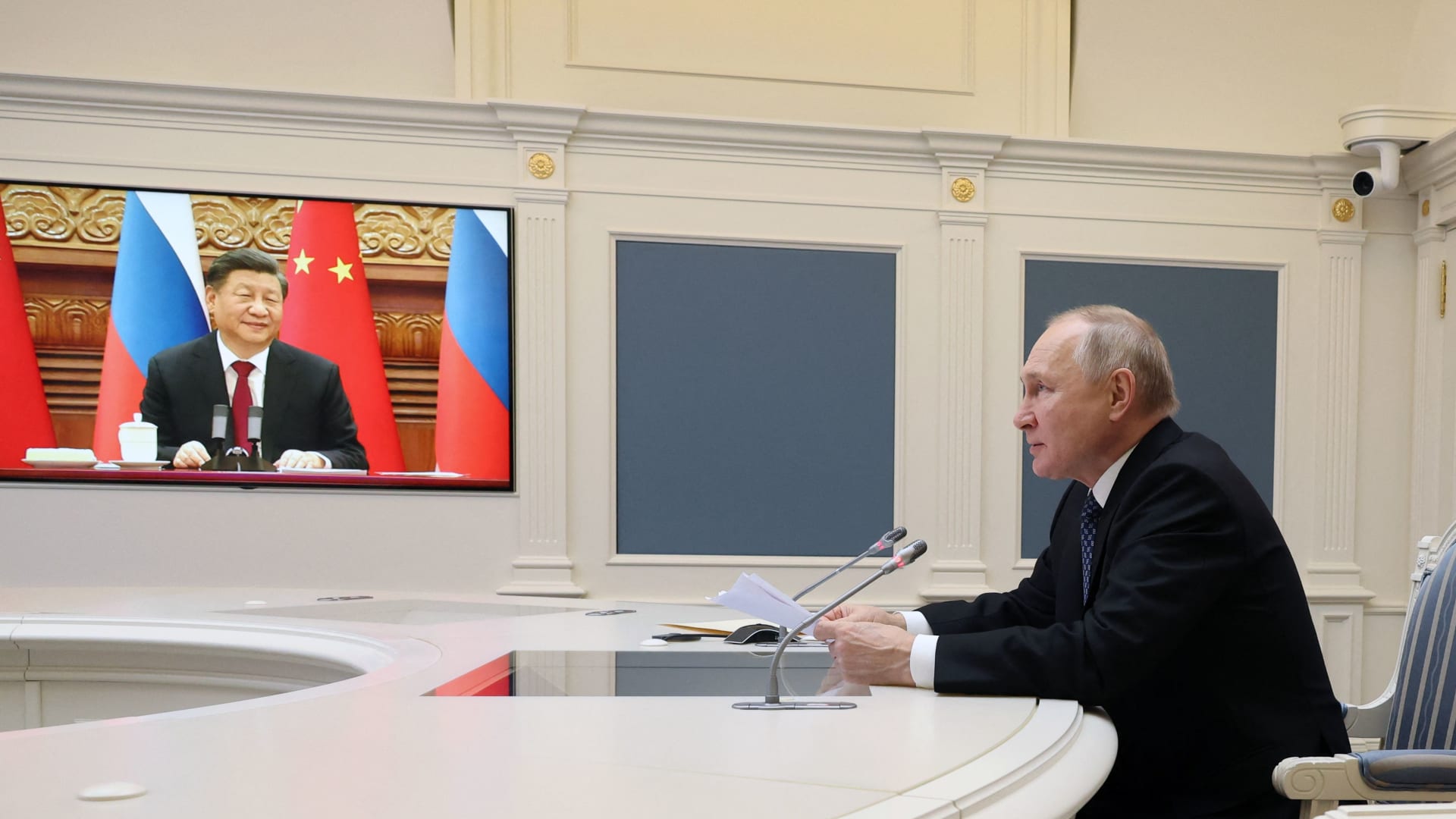 جانب من لقاء الرئيس الروسي فلاديمير بوتين ونظيره الصيني، شي جينبينغ