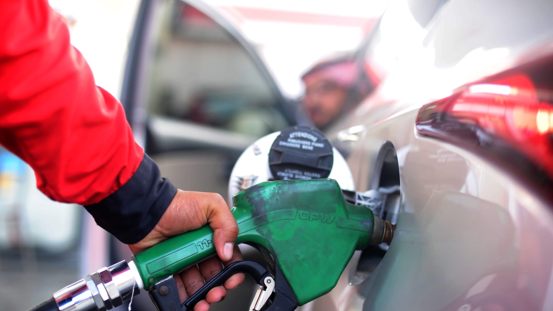 السعودية.. أرامكو تعلن أسعار البنزين الجديدة لشهر أغسطس