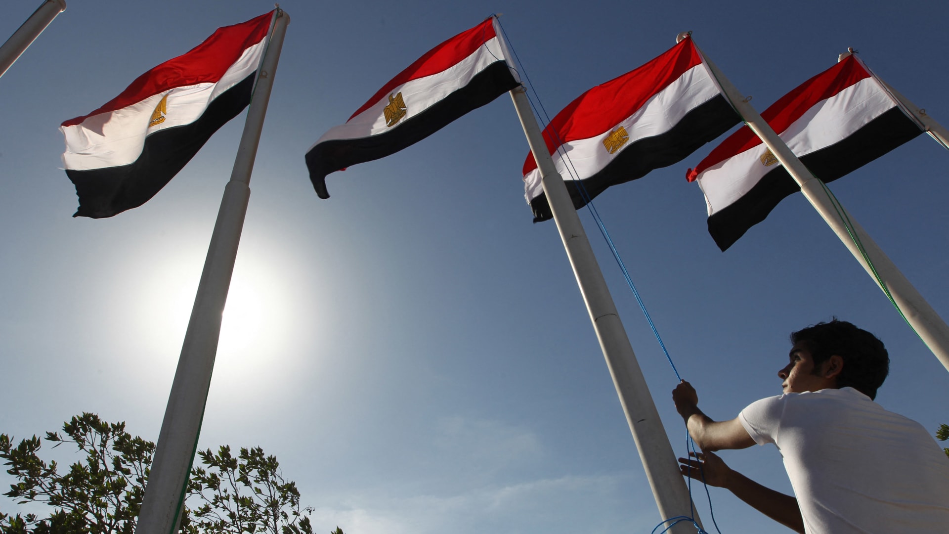 بعد تحطم مروحية في سيناء.. ما سبب وجود القوة المتعددة في شبه الجزيرة المصرية؟