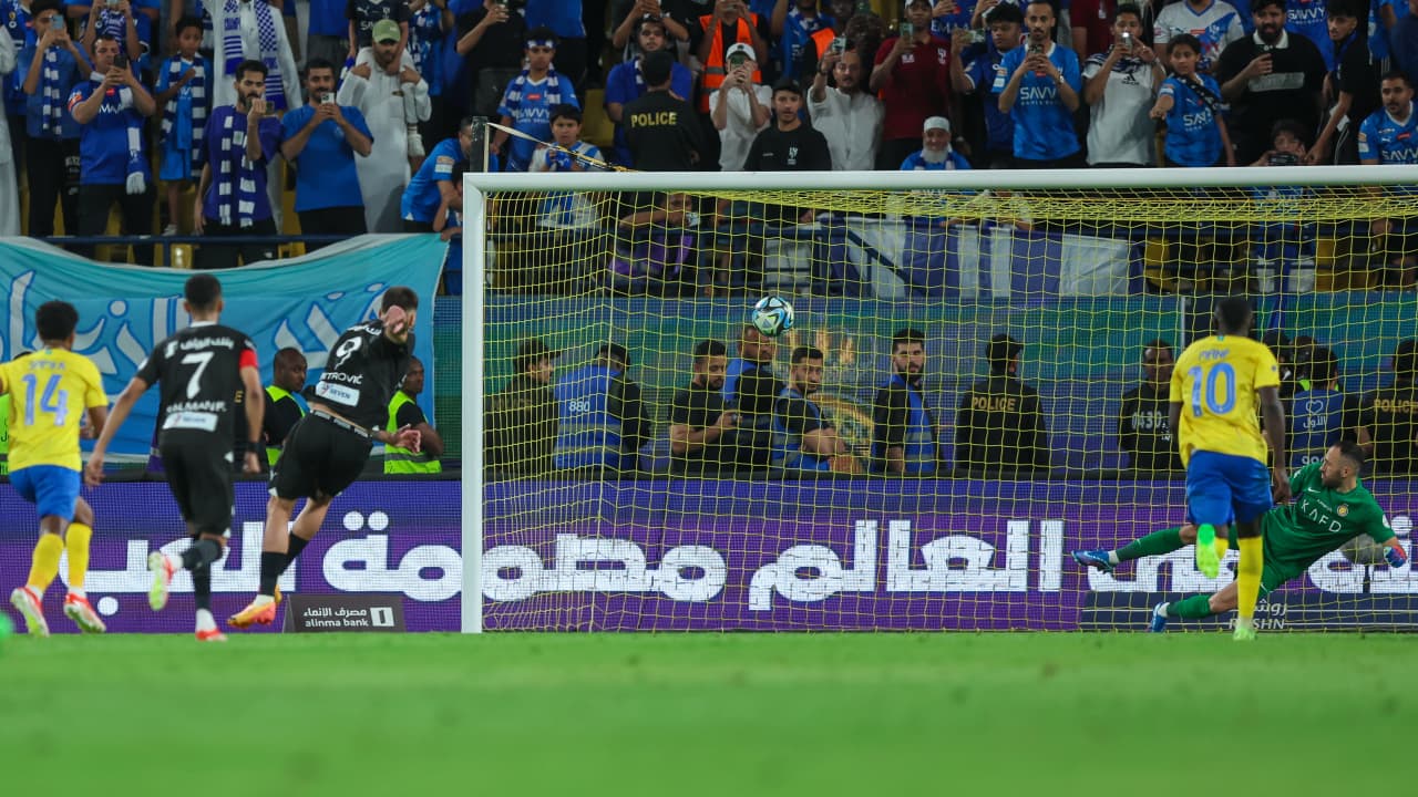 بالأسماء.. المغادرون والقادمون لأندية الهلال والنصر والأهلي والاتحاد بعد إغلاق سوق الانتقالات في السعودية