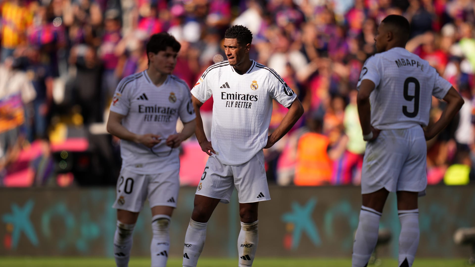 هذا ما فعله لاعبو ريال مدريد بعد الخسارة من برشلونة