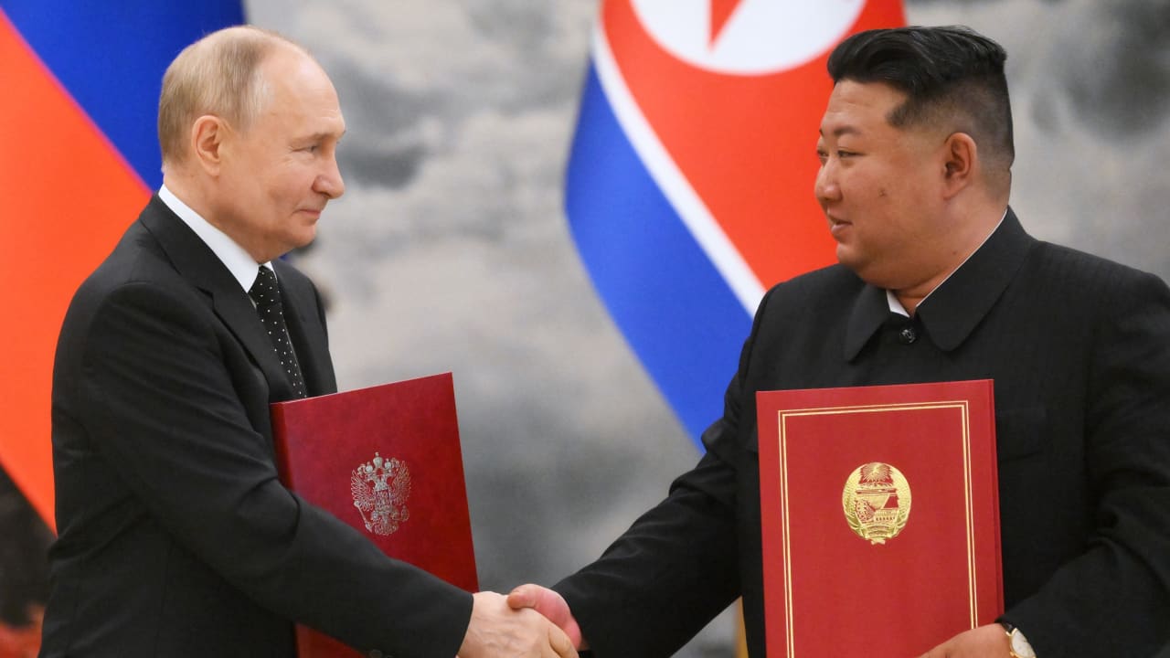 تحليل لـCNN: ما الذي حصل عليه بوتين من زيارته "النادرة" إلى كوريا الشمالية؟