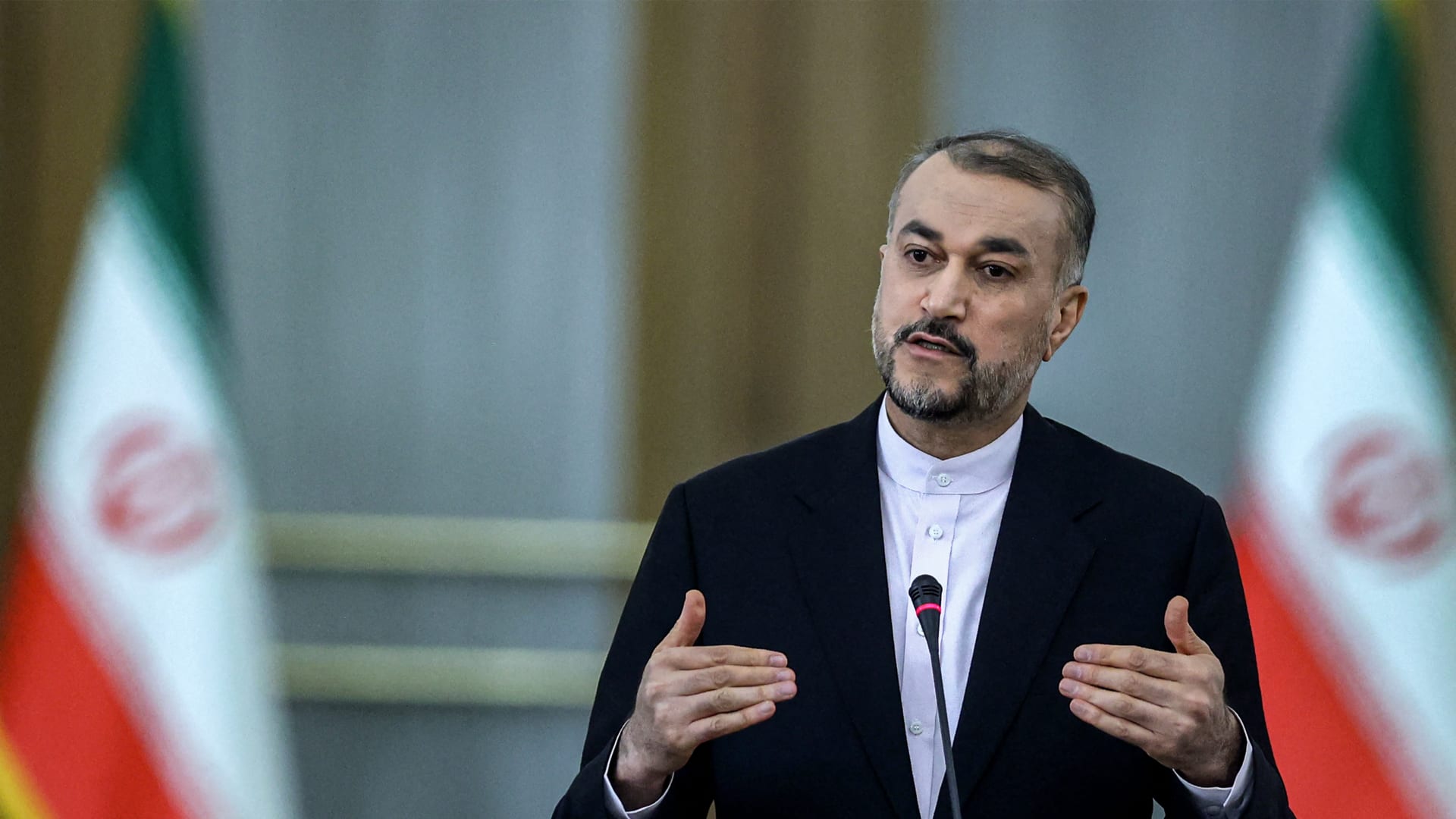 إيران تهنئ مصر على "نجاح" الانتخابات الرئاسية