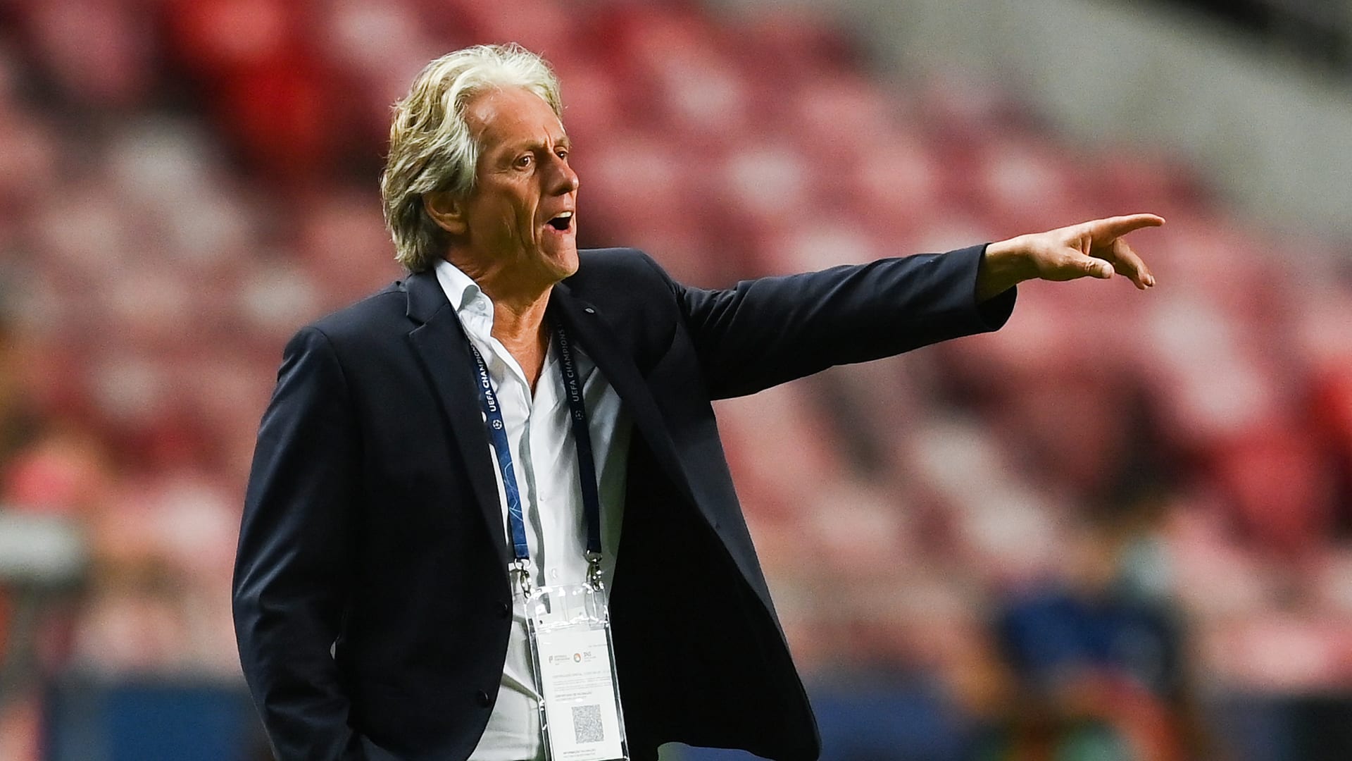 السعودية.. هل ستُقيل إدارة الهلال المدرب جيسوس؟