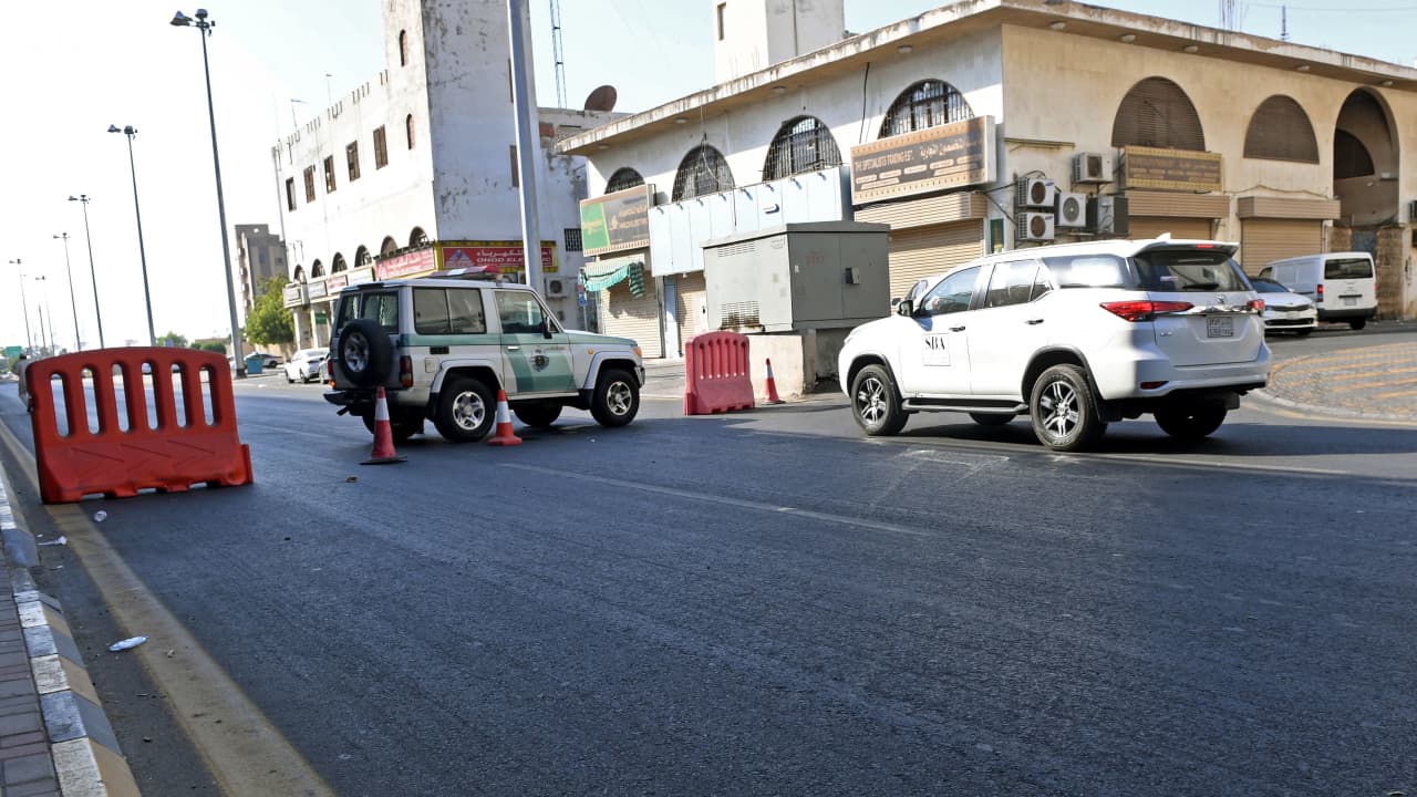 الأمن السعودي يعتقل 4 يمنيين في جازان ويكشف السبب 