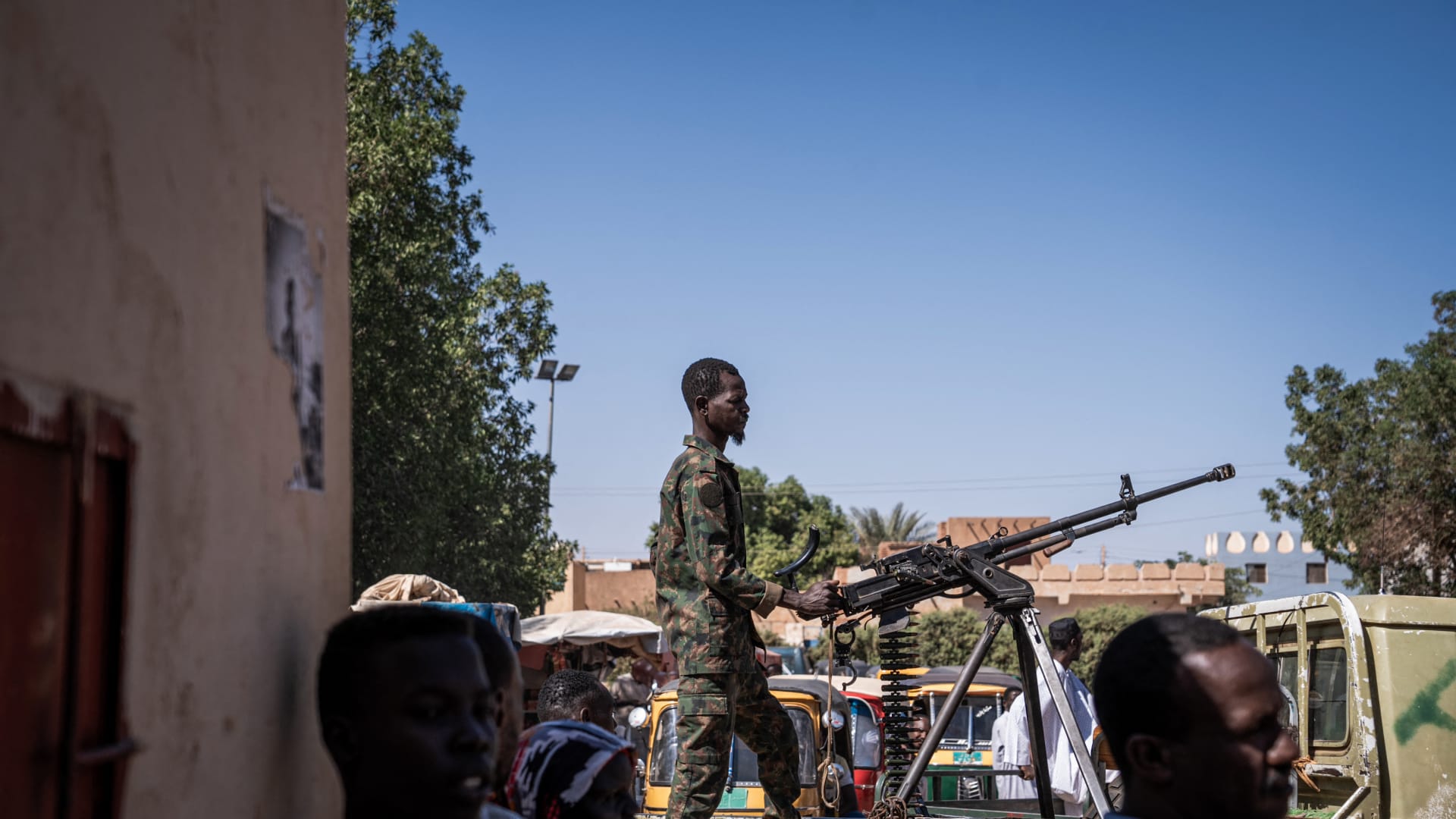 السودان يتهم حفتر بمساعدة "الدعم السريع" في هجوم "المثلث الحدودي" مع مصر وليبيا