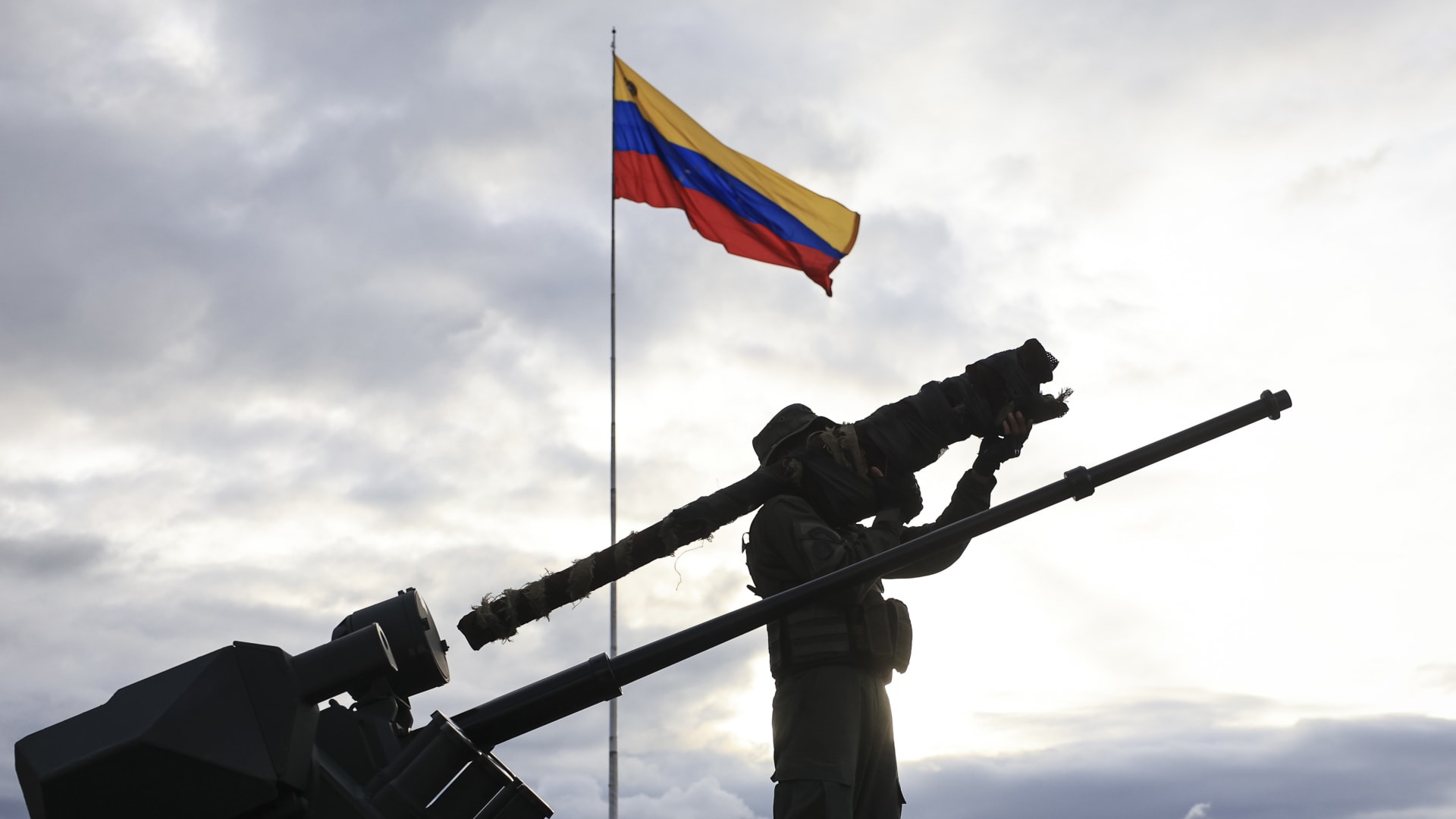 فنزويلا: إيران عرضت التعاون بعد احتجاز أمريكا ناقلة نفط إضافية قرب سواحلها