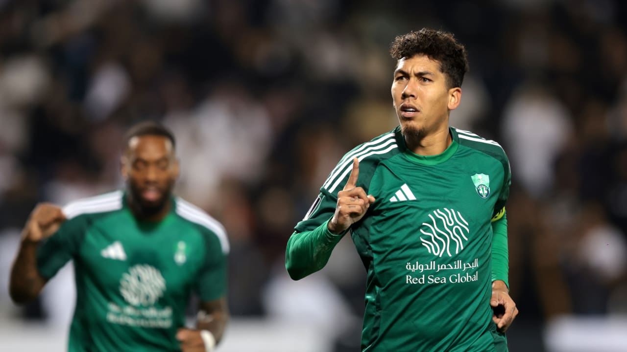 بهذه الطريقة.. فيرمينو يسجّل واحداً من أجمل أهداف الأهلي السعودي هذا الموسم