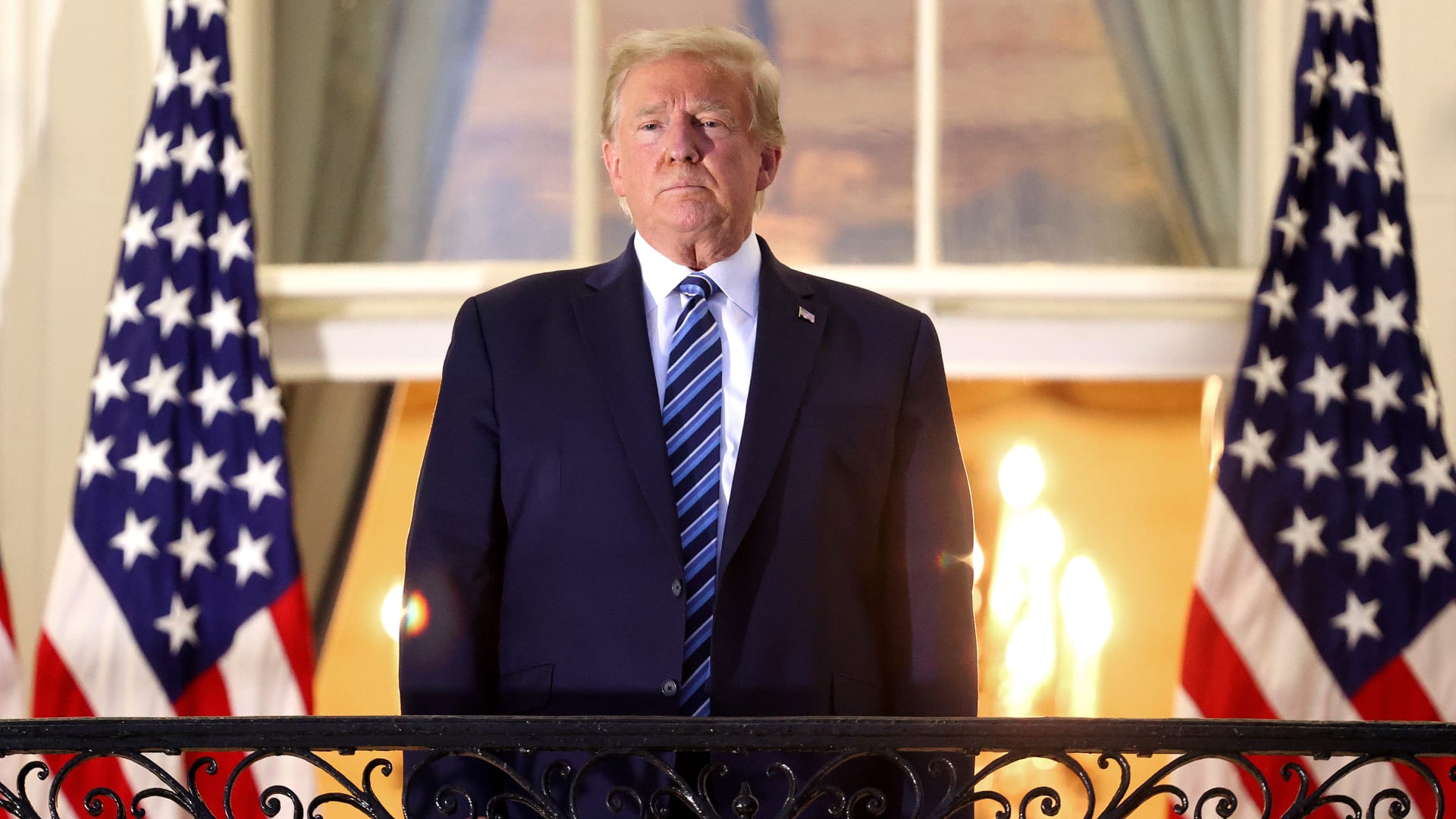 ترامب يشمل ليل واين وآخرين بعفو رئاسي بآخر لحظاته بالبيت الأبيض Cnn Arabic