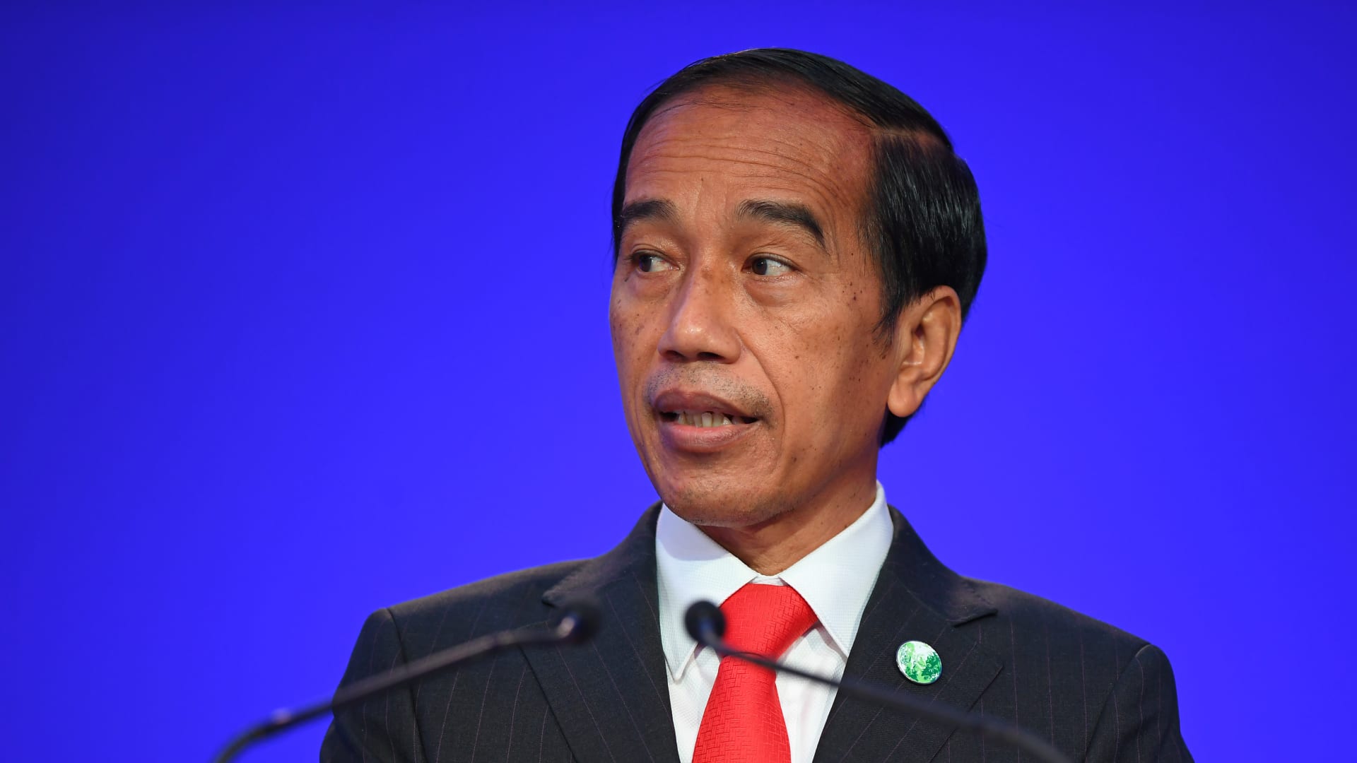 رئيس إندونيسيا يعلق على قرار الفيفا بتجريد بلاده من استضافة كأس العالم للشباب