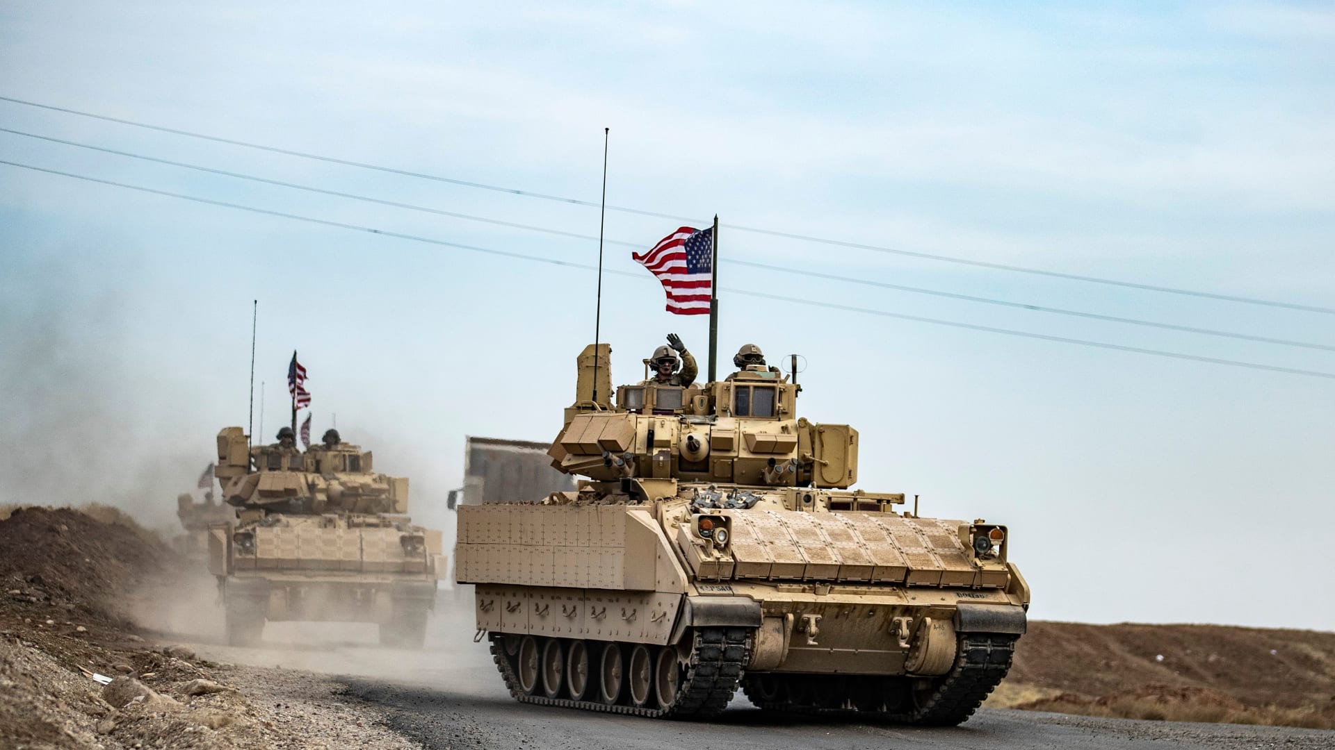 خفض مستويات القوات الأمريكية إلى 2500 في أفغانستان والعراق