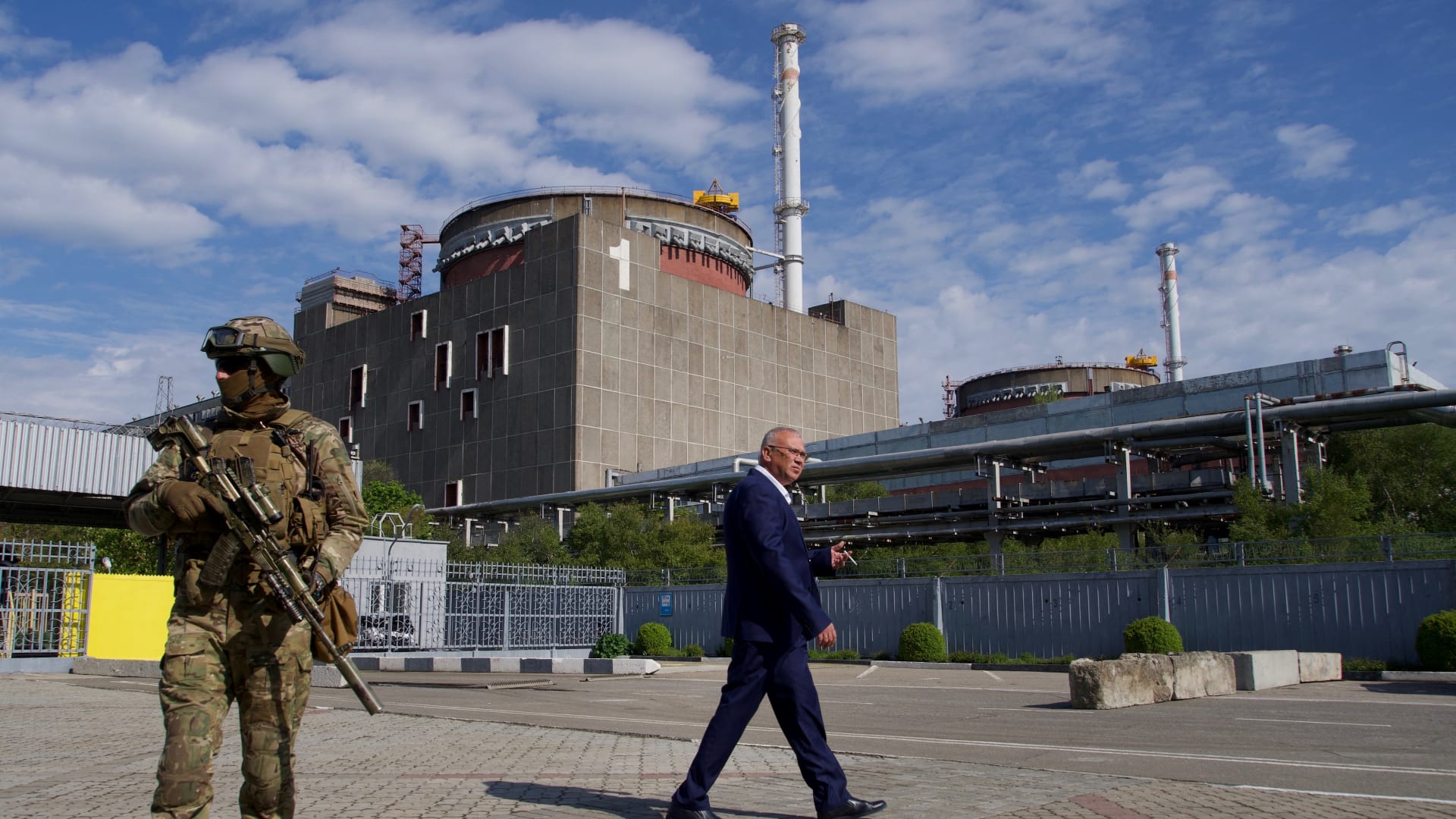 "التطور الأكثر دراماتيكية".. السلطات الأوكرانية تعلن إغلاق محطة زابوريجيا النووية