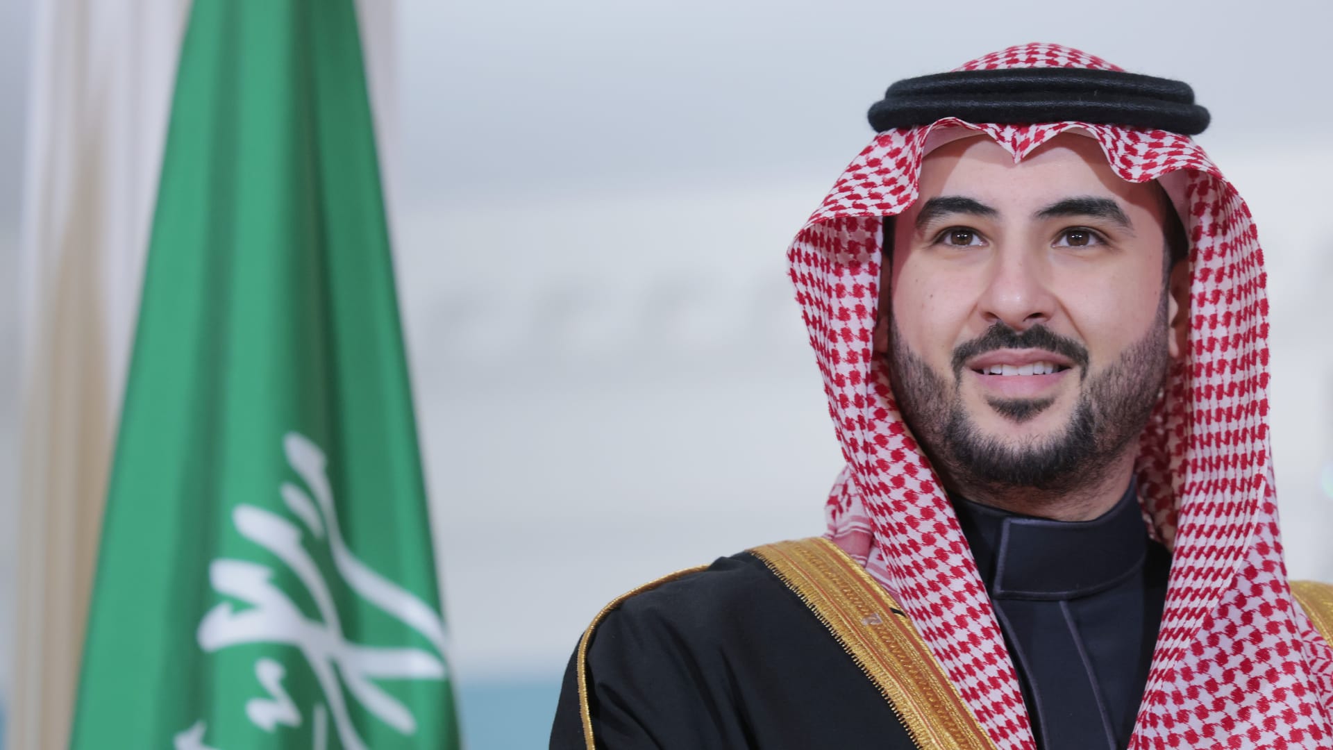 نائب رئيس الإمارات منصور بن زايد يزور السعودية بدعوة من وزير الدفاع في المملكة