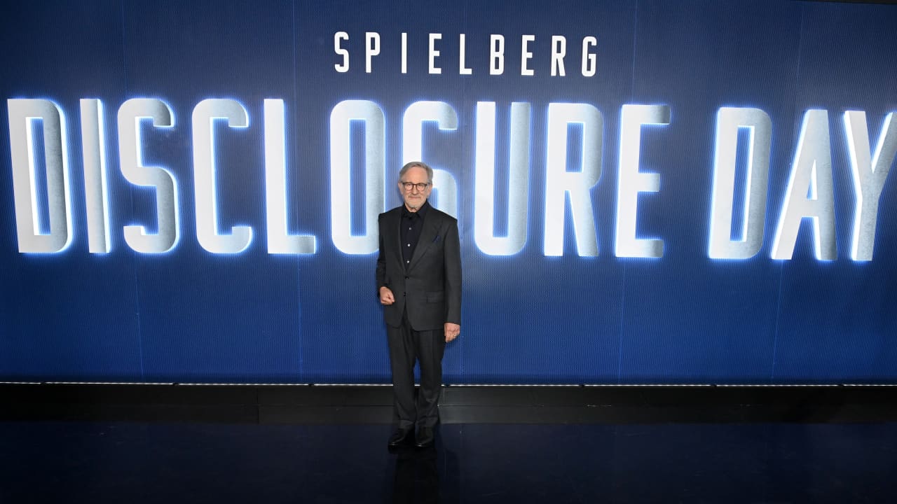 ما الجديد في فيلم "Disclosure Day" للمخرج ستيفن سبيلبرغ؟