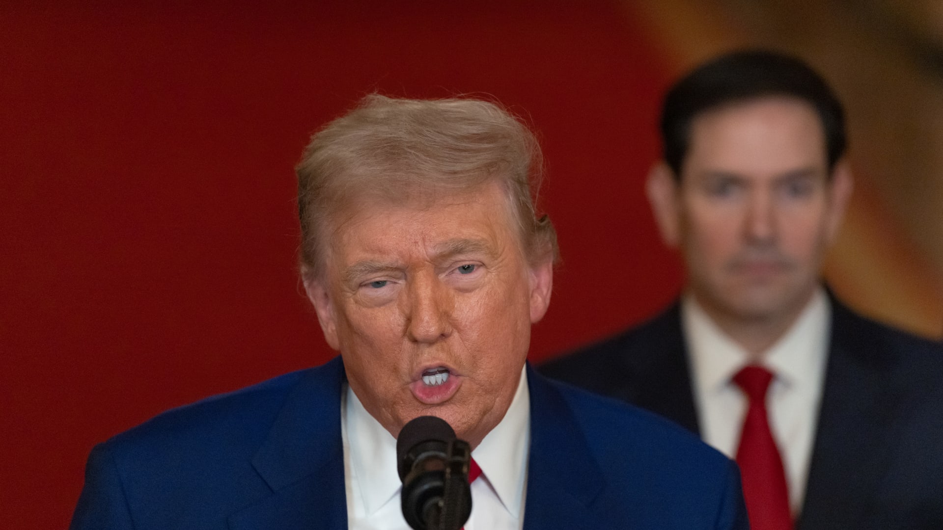 مسؤول أمريكي يكشف لـCNNعدد التأشيرات التي ألغتها إدارة ترامب والأسباب