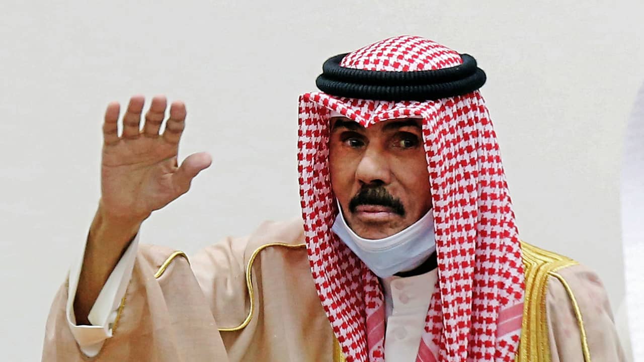 وزير الديوان الأميري: الحالة الصحية أمير الكويت مستقرة