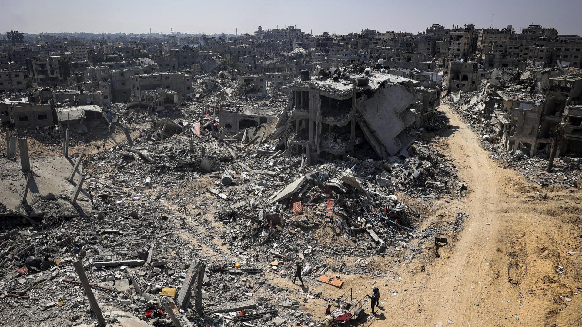 مذيعة CNN تواجه بايدن: صور الأطفال في غزة مروعة وتكسر القلب.. شاهد كيف رد