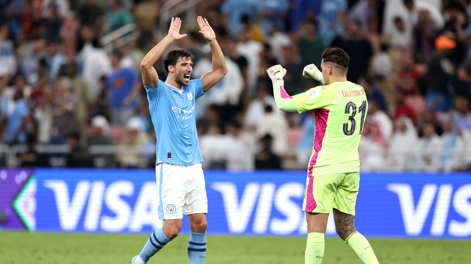 للمرة الأولى.. مانشستر سيتي يفوز بلقب مونديال الأندية 5 للمرة الأولى.. مانشستر سيتي يفوز بلقب مونديال الأندية