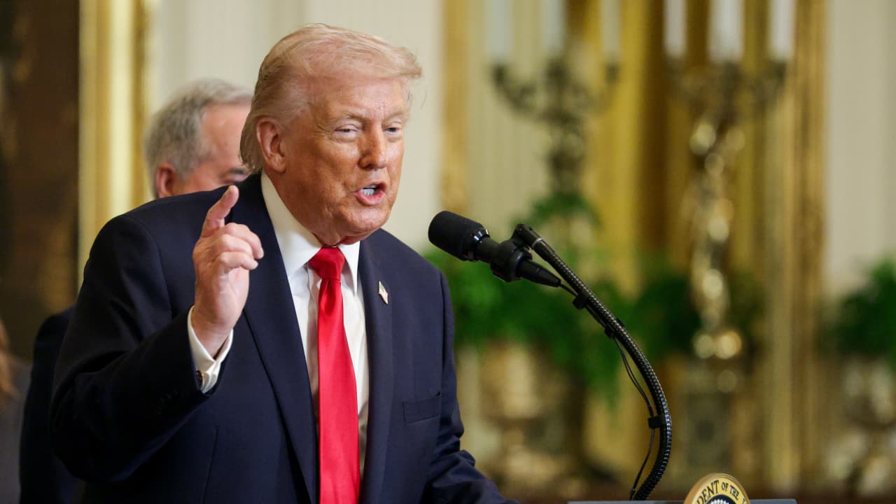 بعد إيران.. ترامب يلمح إلى دولة قد تكون التالية على أجندة إدارته