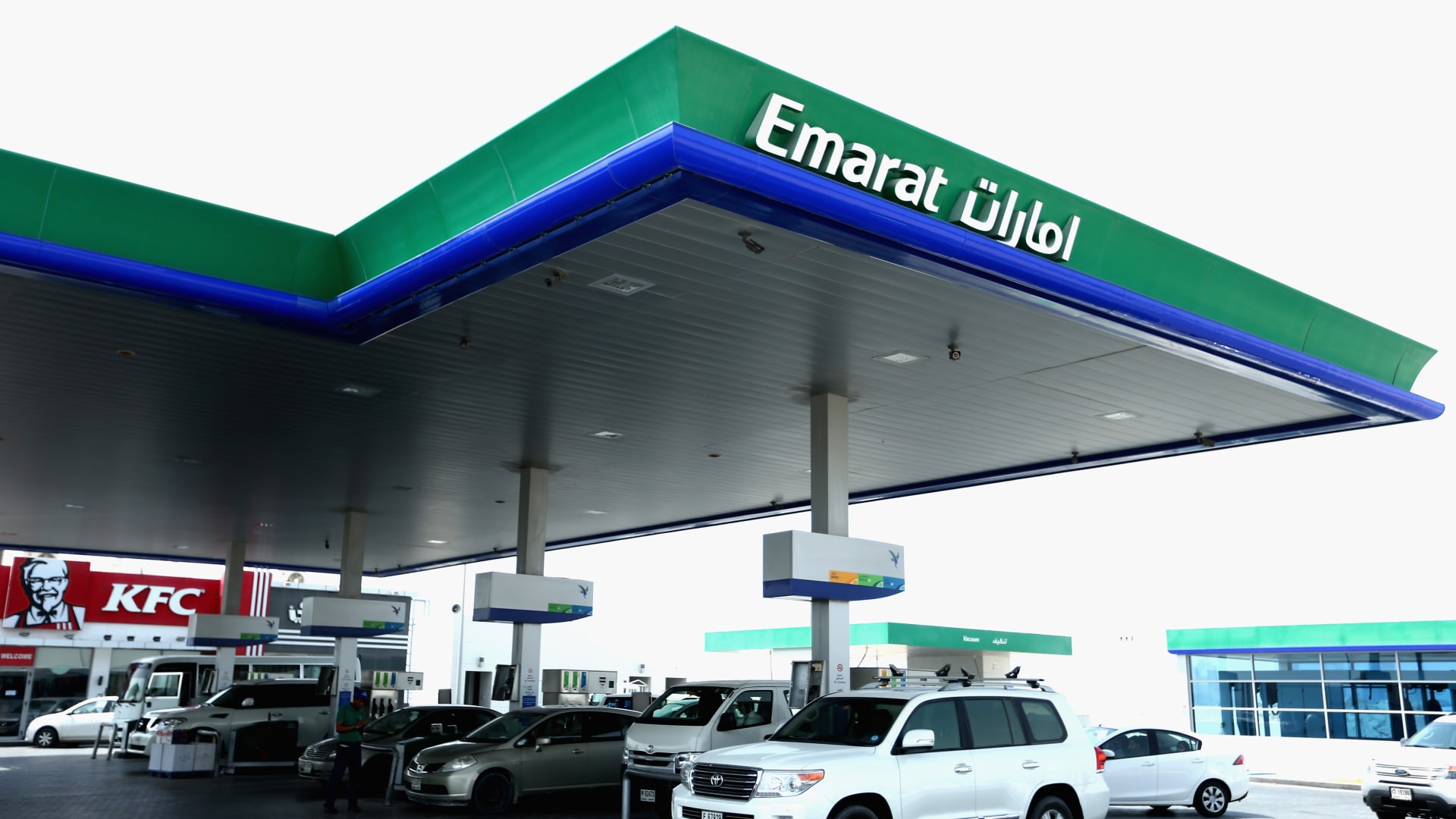 ارتفاع طفيف في بعض أسعار المحروقات لشهر مارس في الإمارات