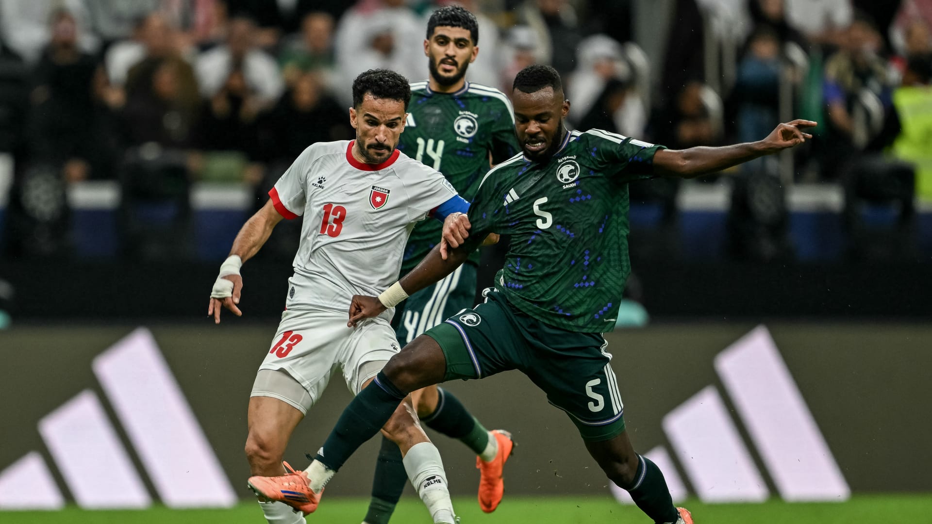 تعرّف على قوائم منتخبات السعودية والأردن وقطر والمغرب والجزائر لمباريات ودية في مارس