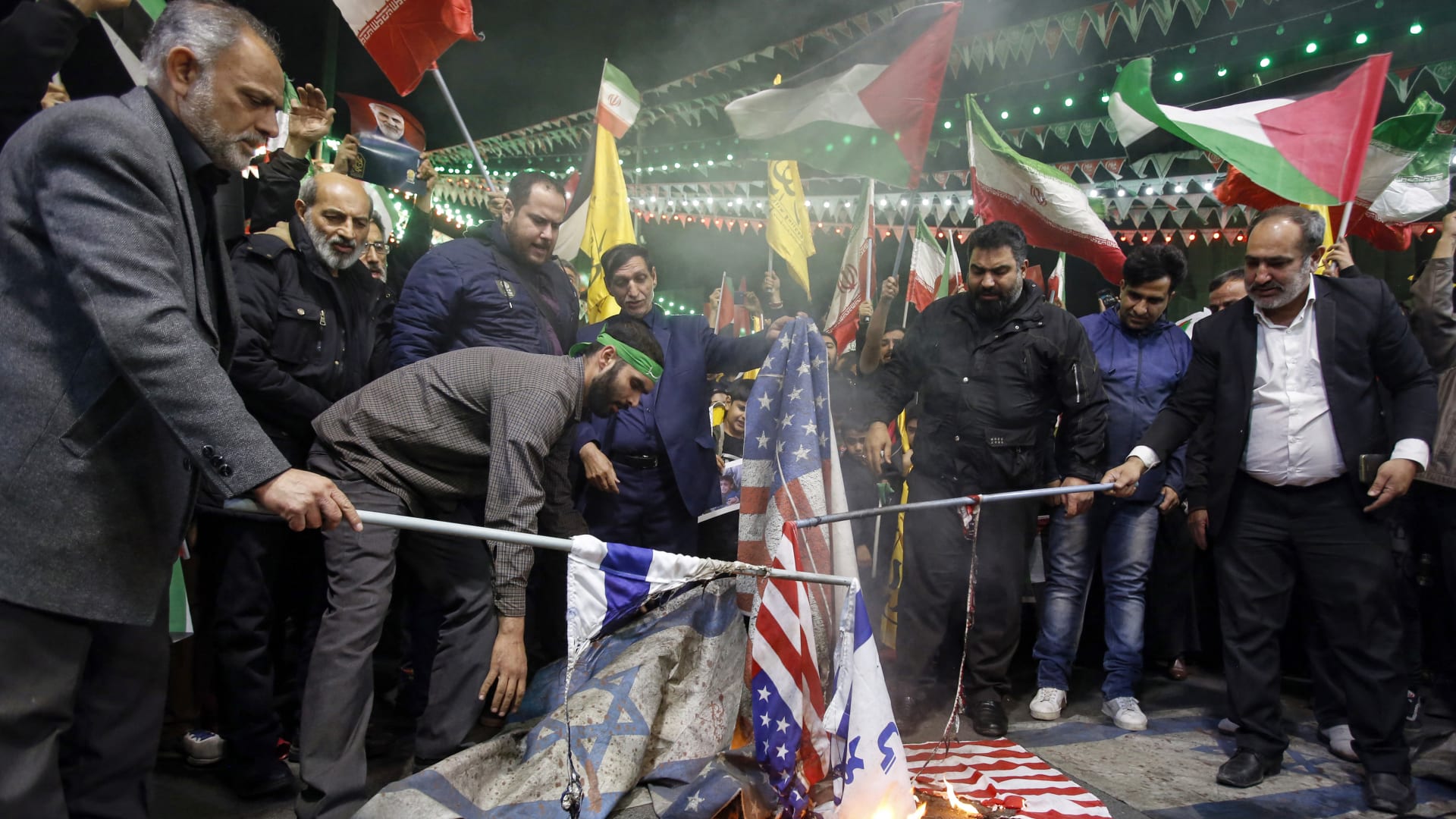 مع توعد طهران بالانتقام.. هل تندلع مواجهة مفتوحة بين إسرائيل وإيران؟
