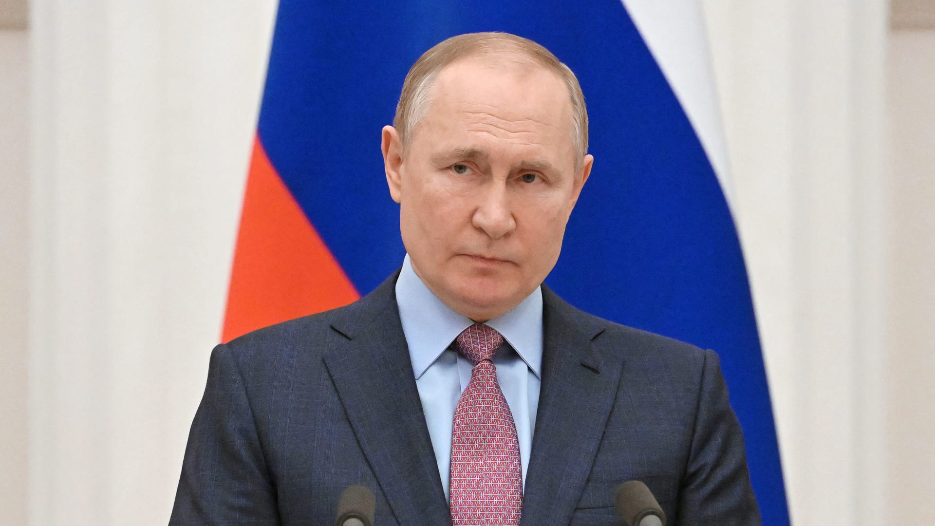 بوتين يوجه تحذيرًا شديد اللهجة: "كل الوسائل المتاحة لنا" للدفاع عن "روسيا وشعبنا"